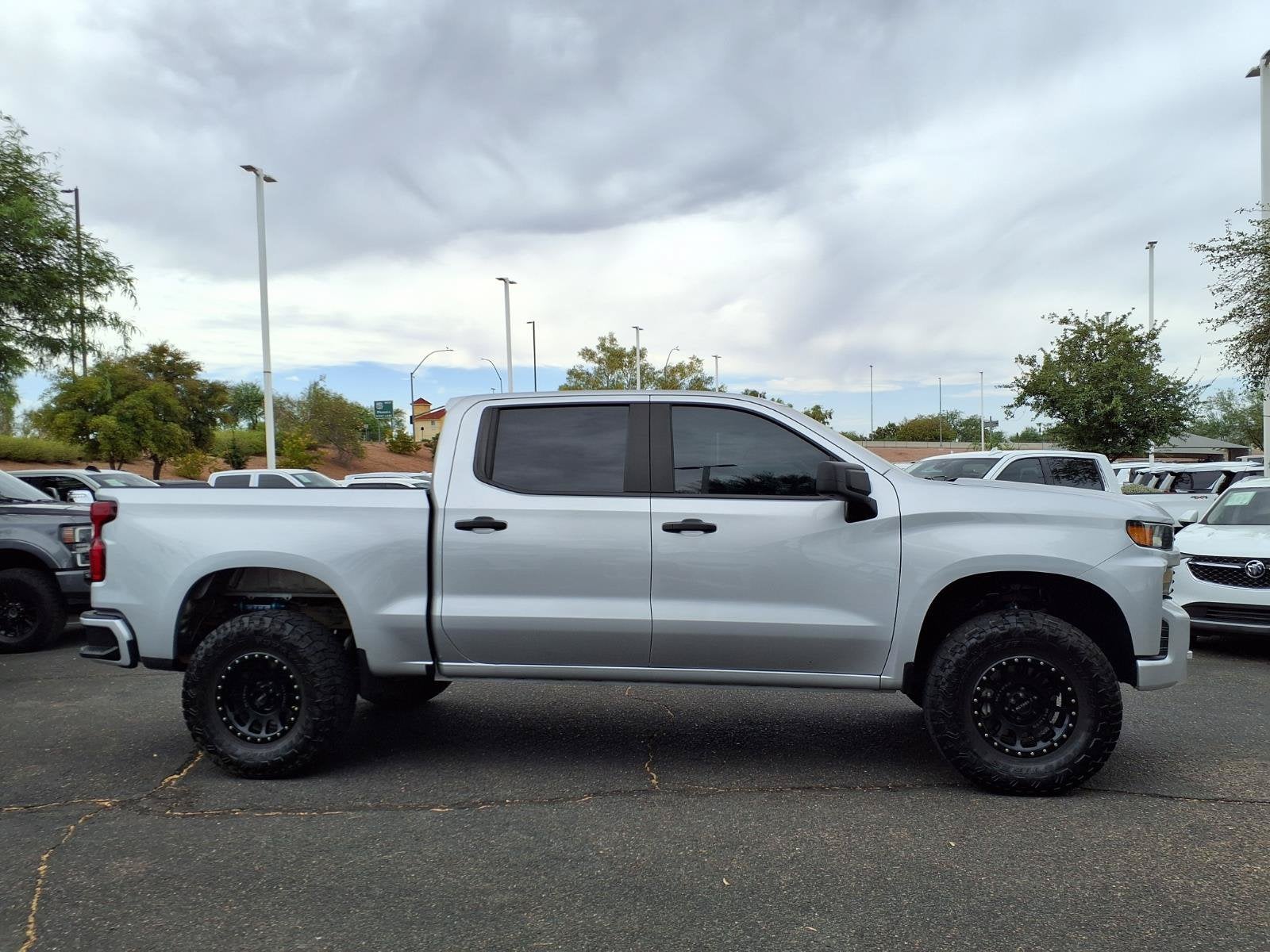 2020 Chevrolet Silverado 1500 Custom