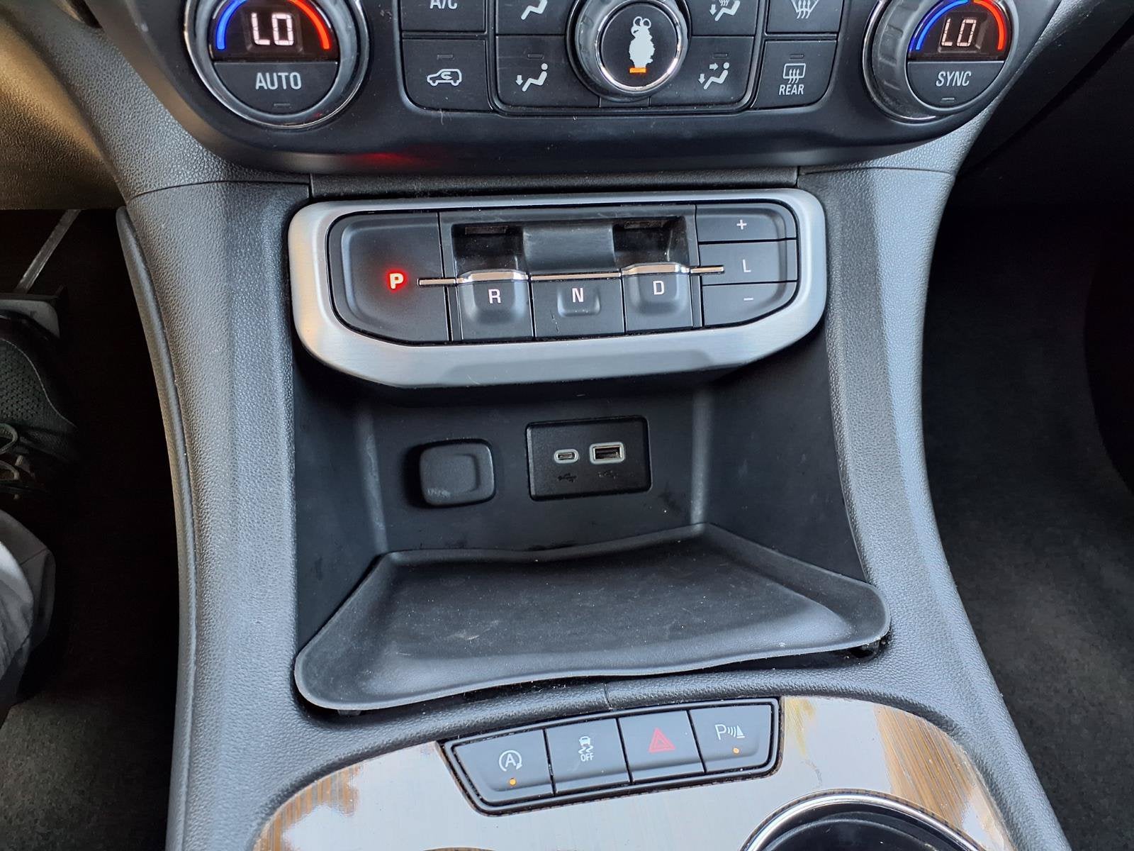 2020 GMC Acadia SLE
