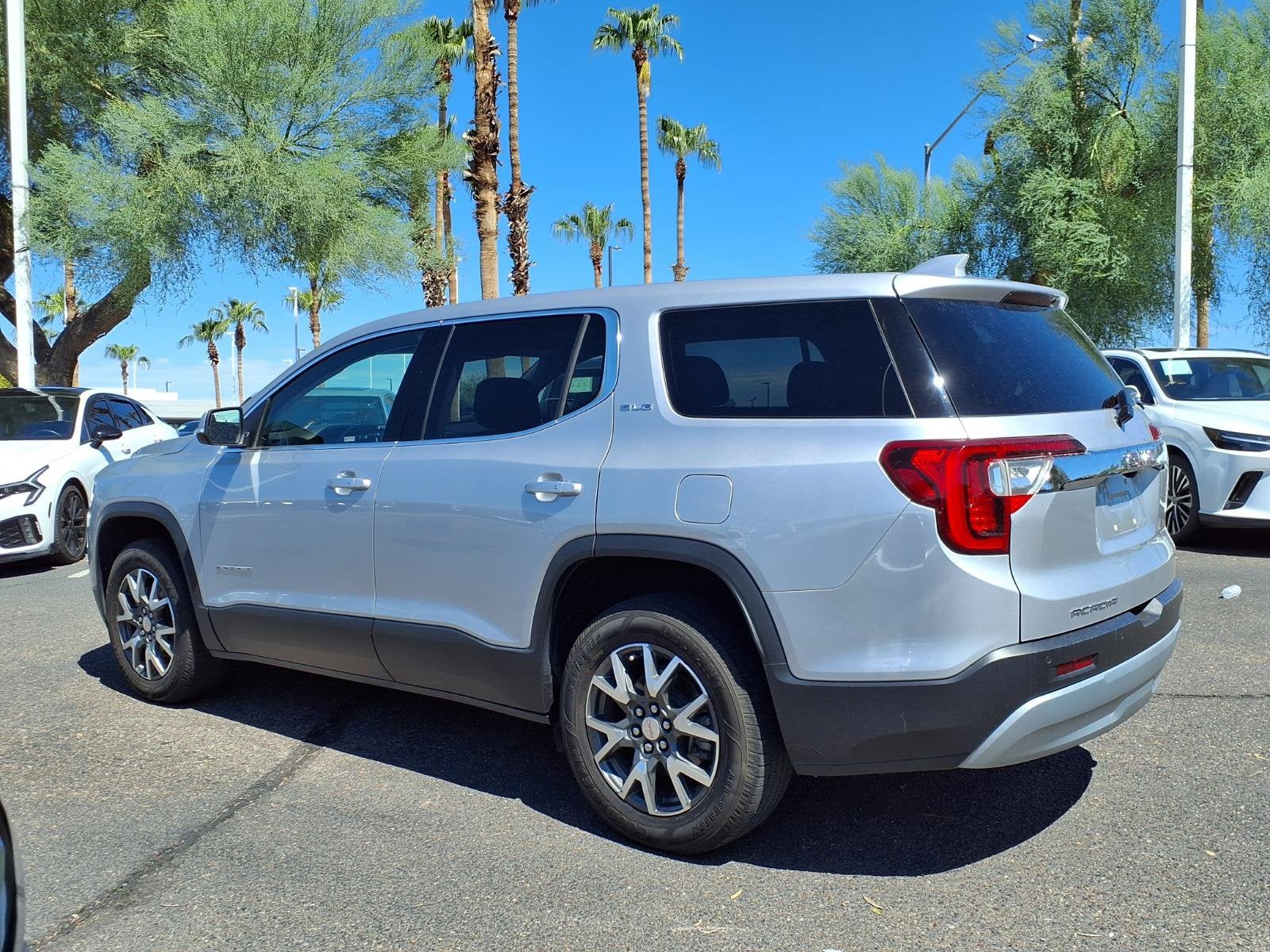 2020 GMC Acadia SLE