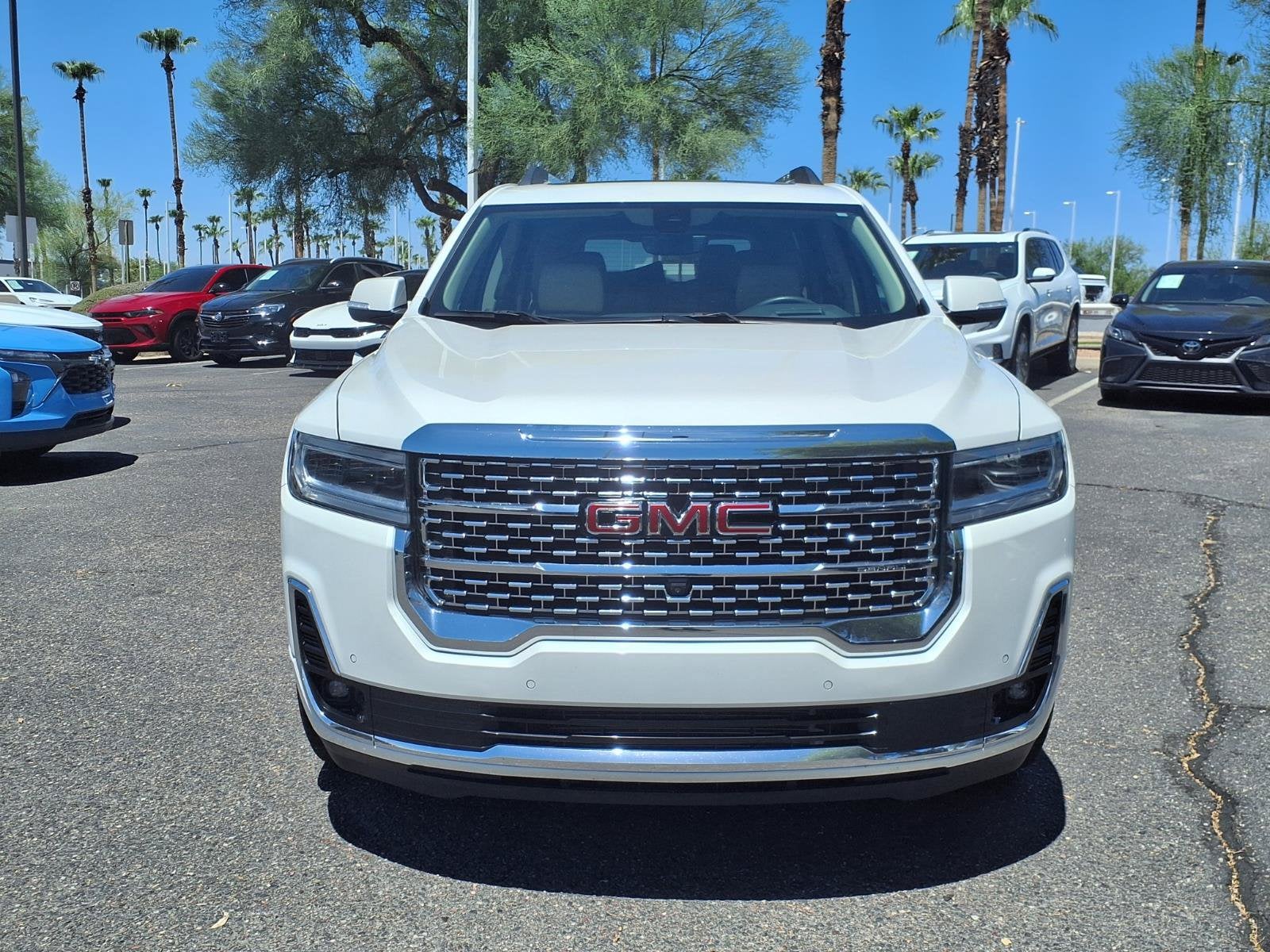 2023 GMC Acadia Denali