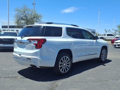 2023 GMC Acadia Denali