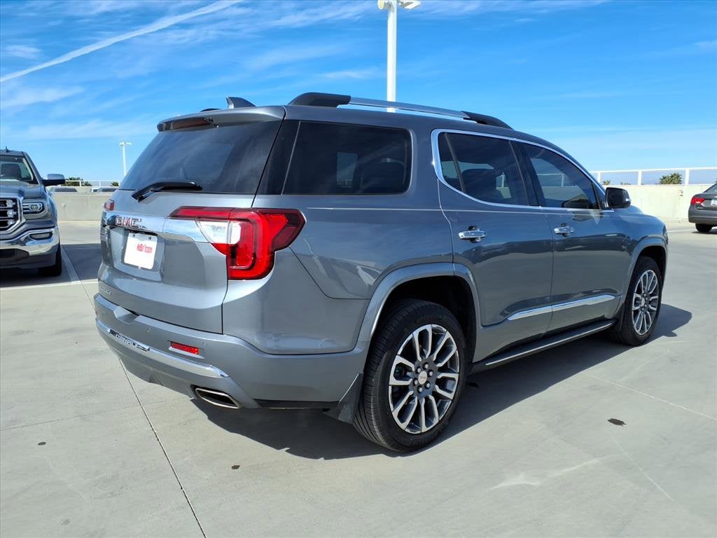 2022 GMC Acadia Denali