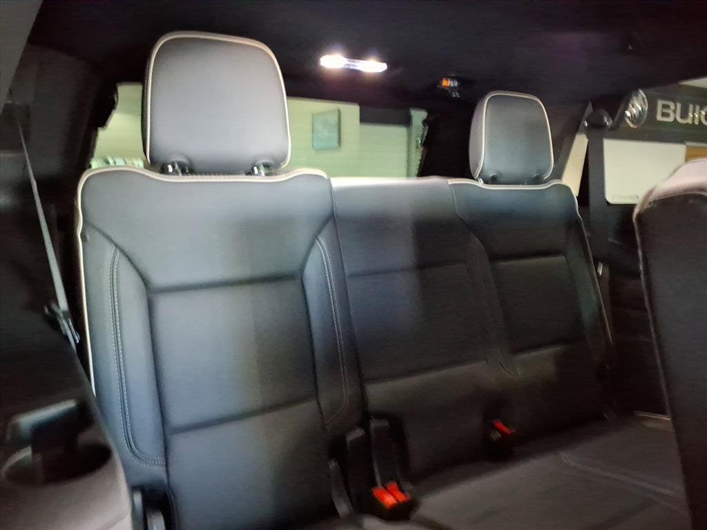 2025 GMC Yukon Elevation