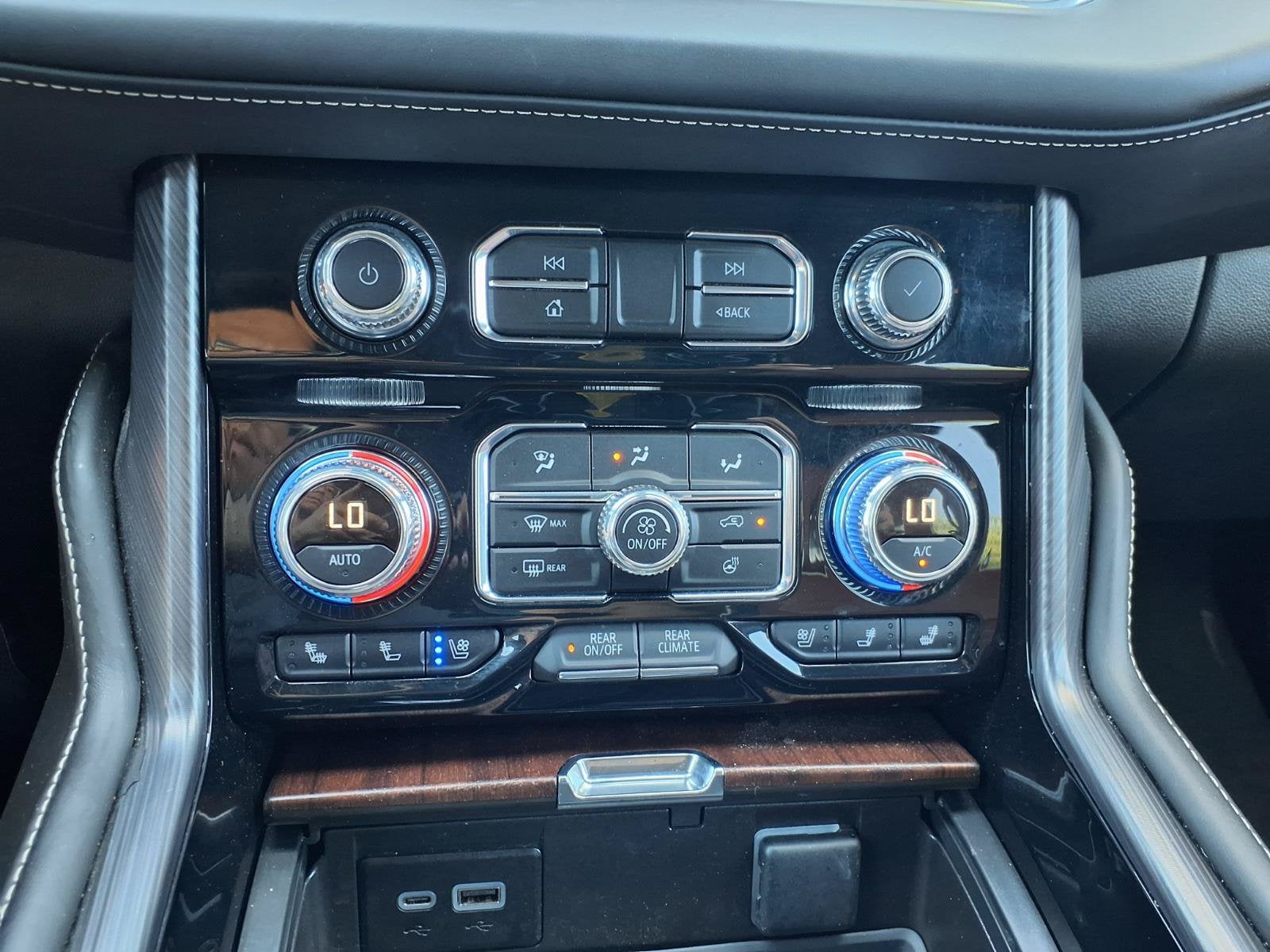 2024 GMC Yukon Denali Ultimate