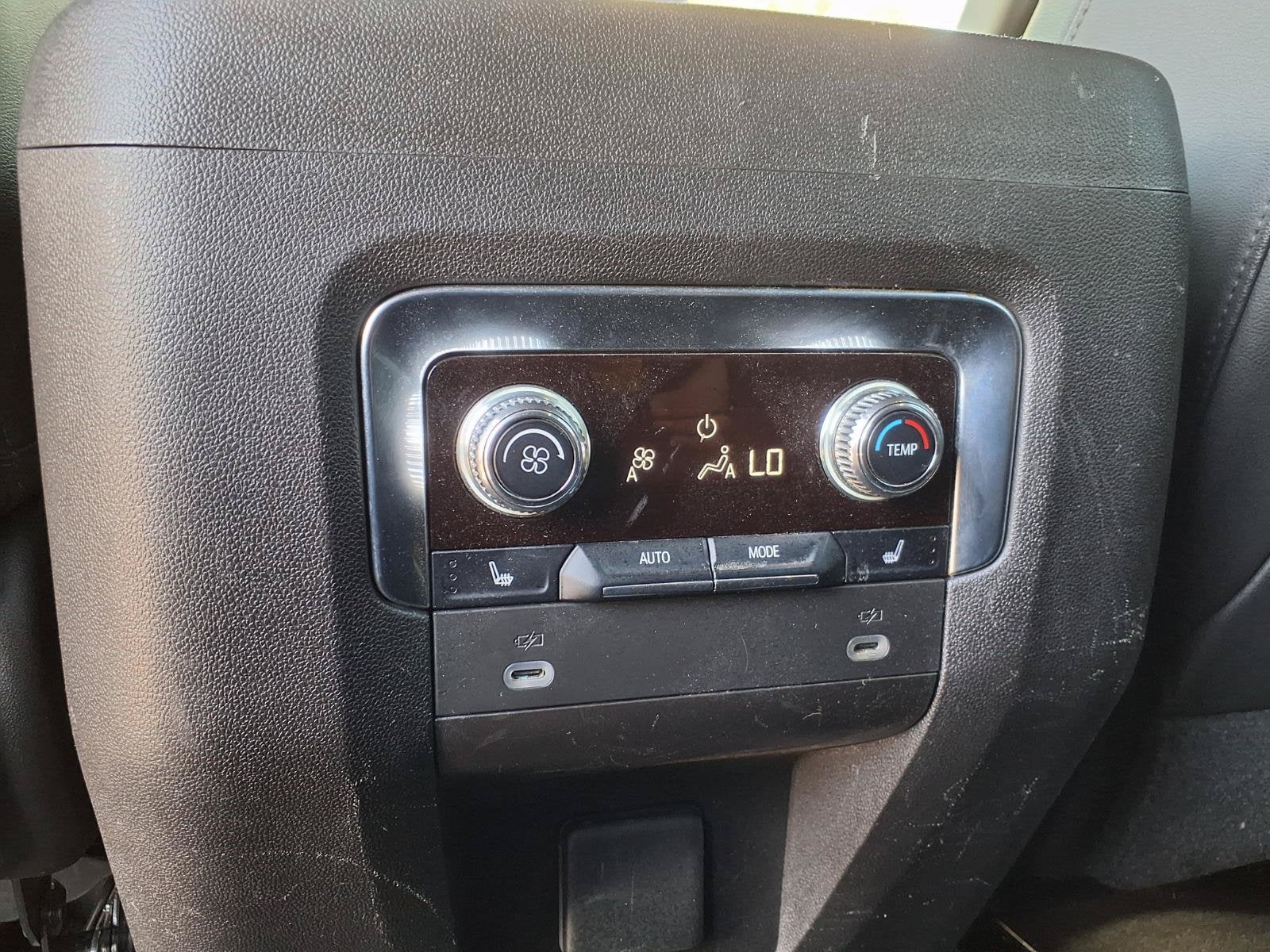 2021 GMC Yukon XL AT4