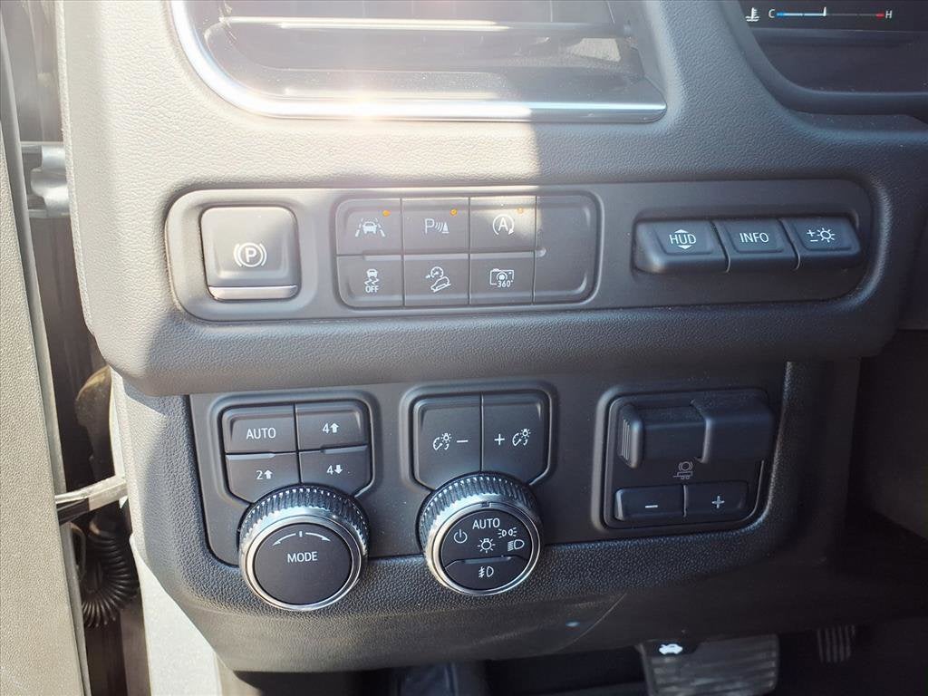 2024 GMC Yukon XL AT4