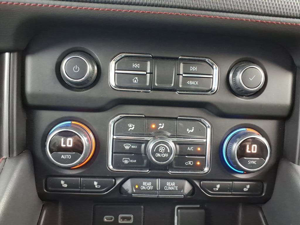 2021 Chevrolet Suburban RST