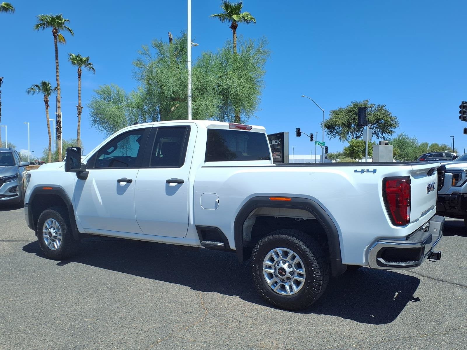 2024 GMC Sierra 2500 HD Pro