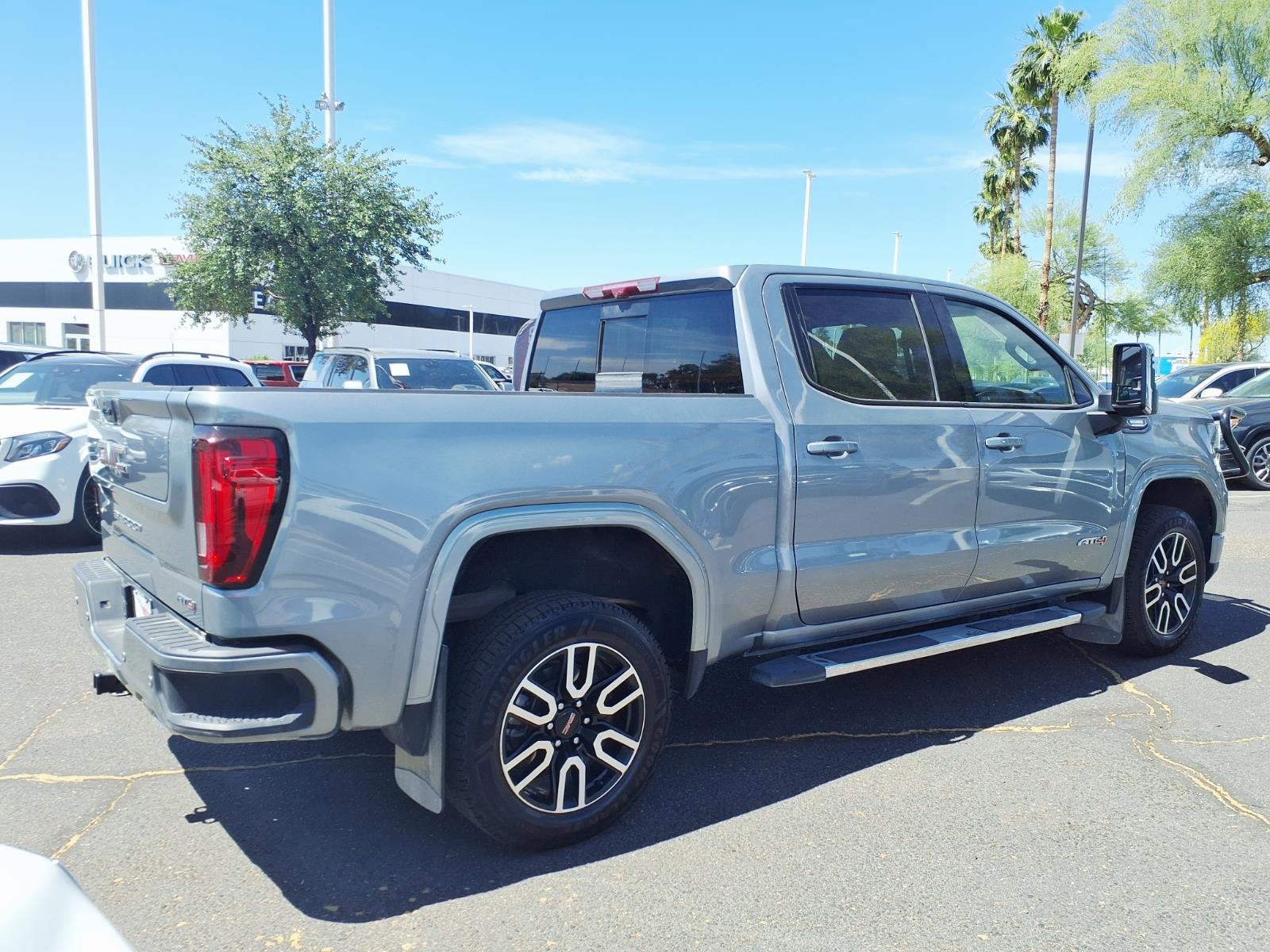 2024 GMC Sierra 1500 AT4