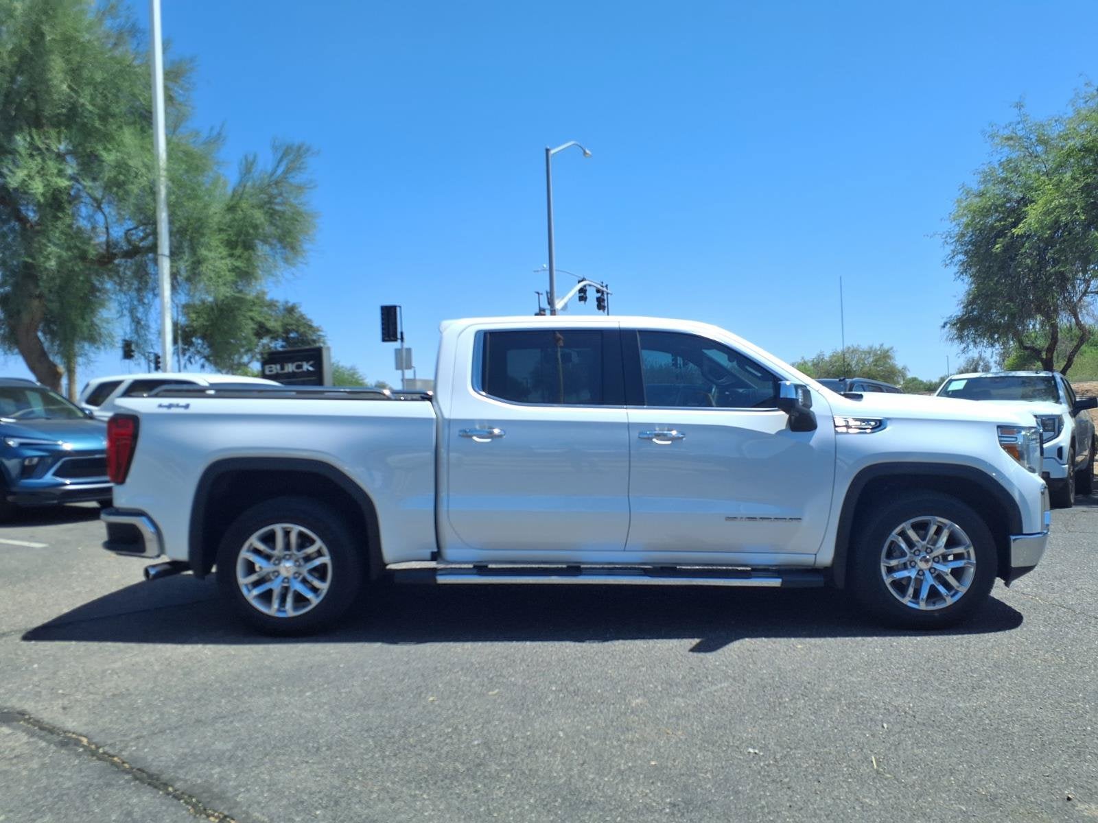 2020 GMC Sierra 1500 SLT