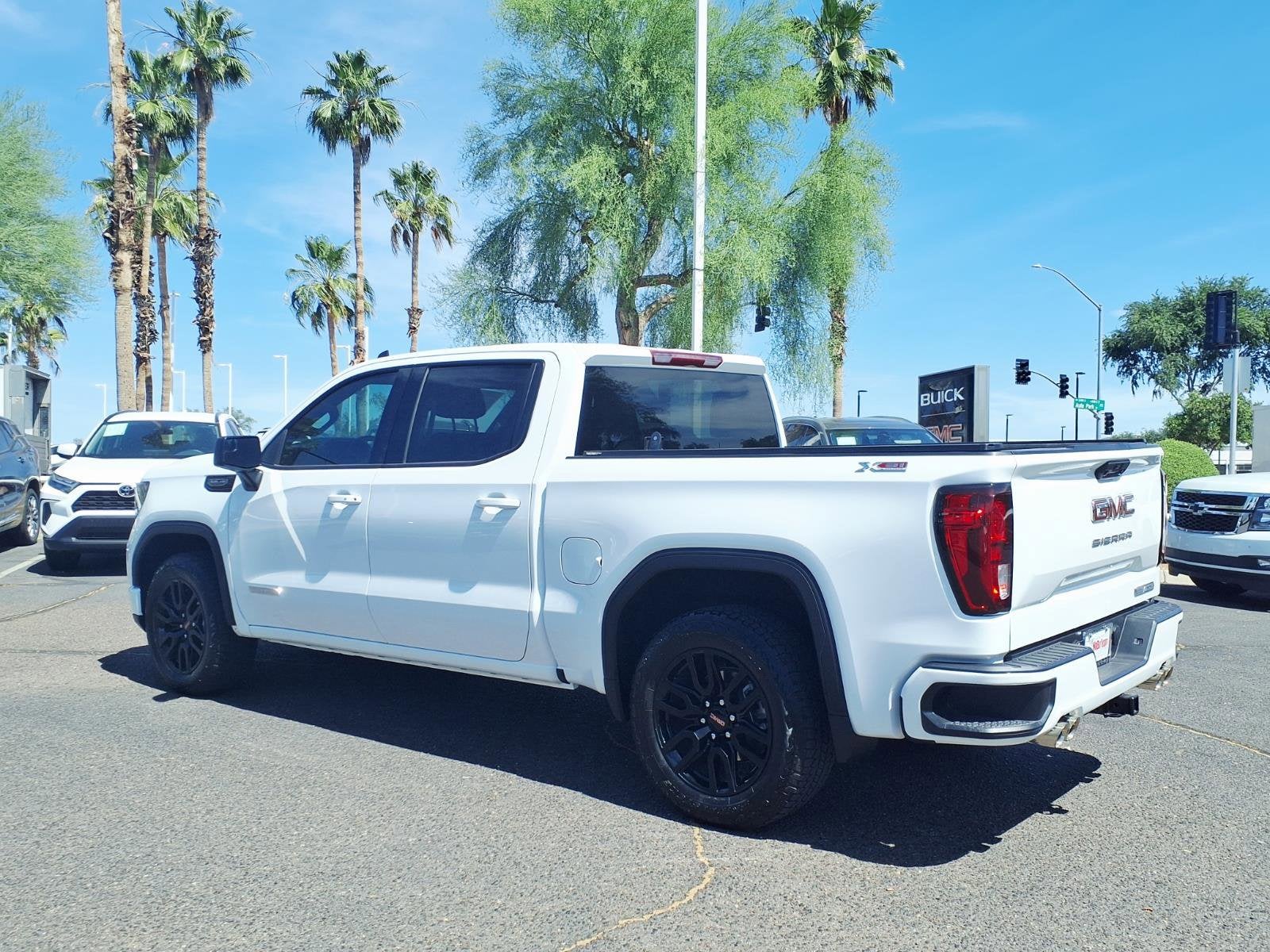2025 GMC Sierra 1500 Elevation