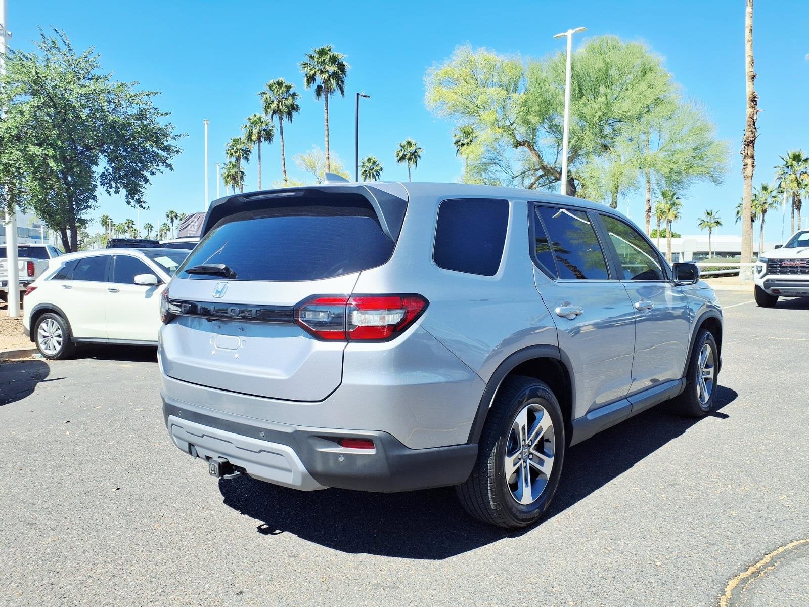 2024 Honda Pilot EX-L 8 Passenger