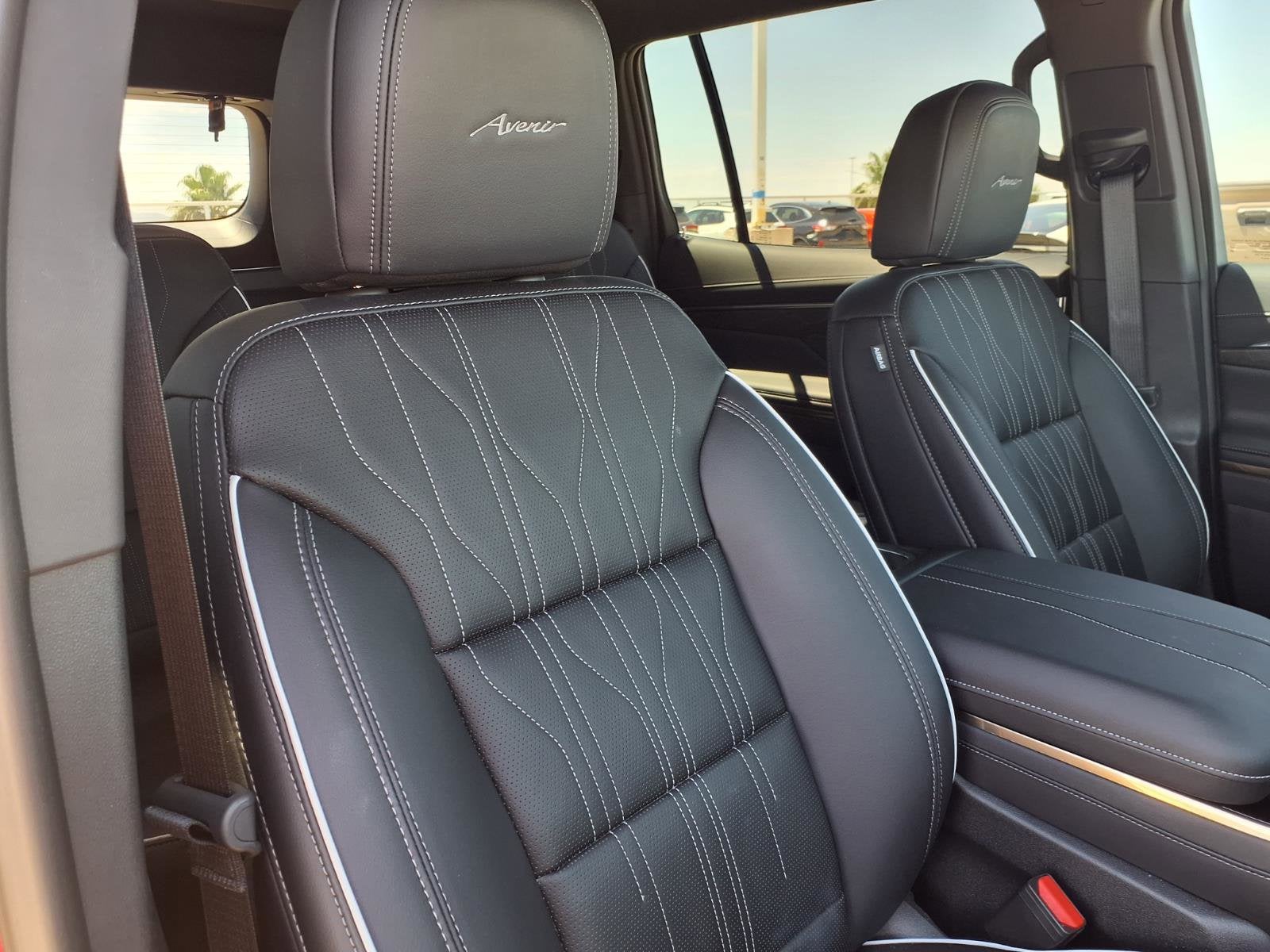 2025 Buick Enclave Avenir