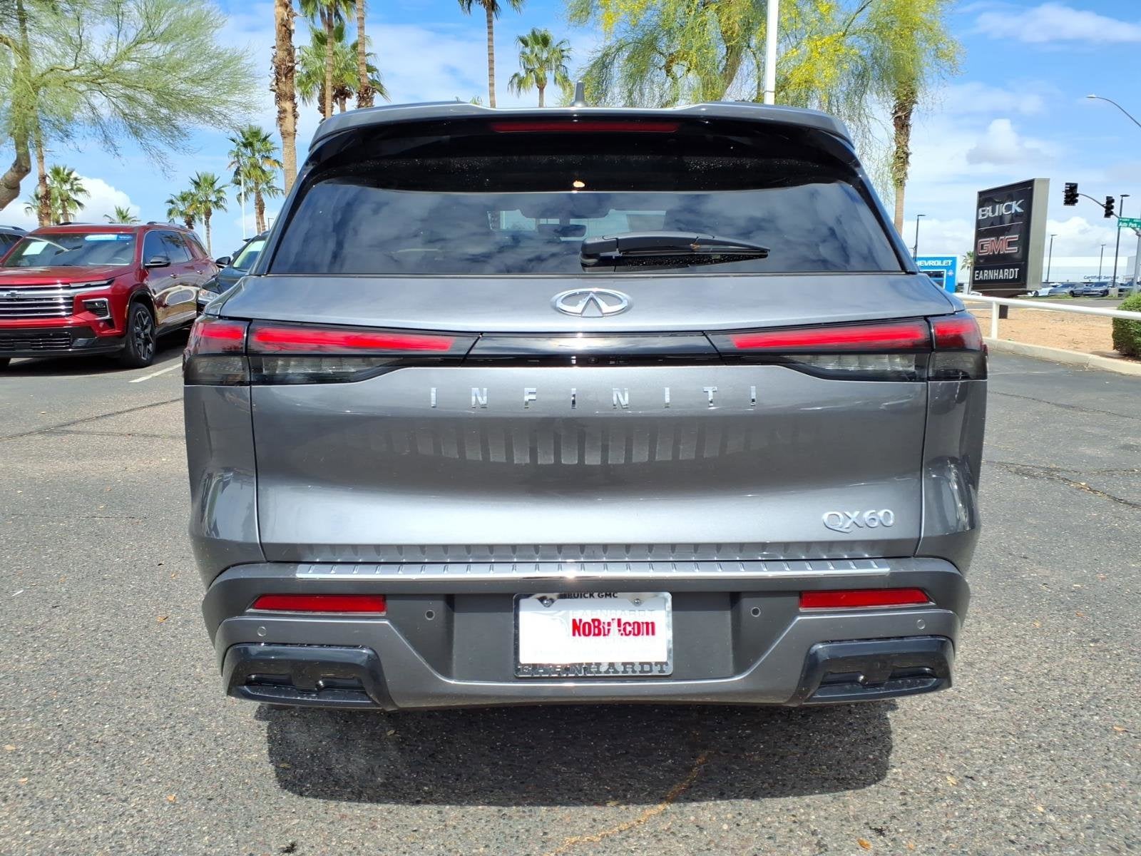 2025 INFINITI QX60 LUXE