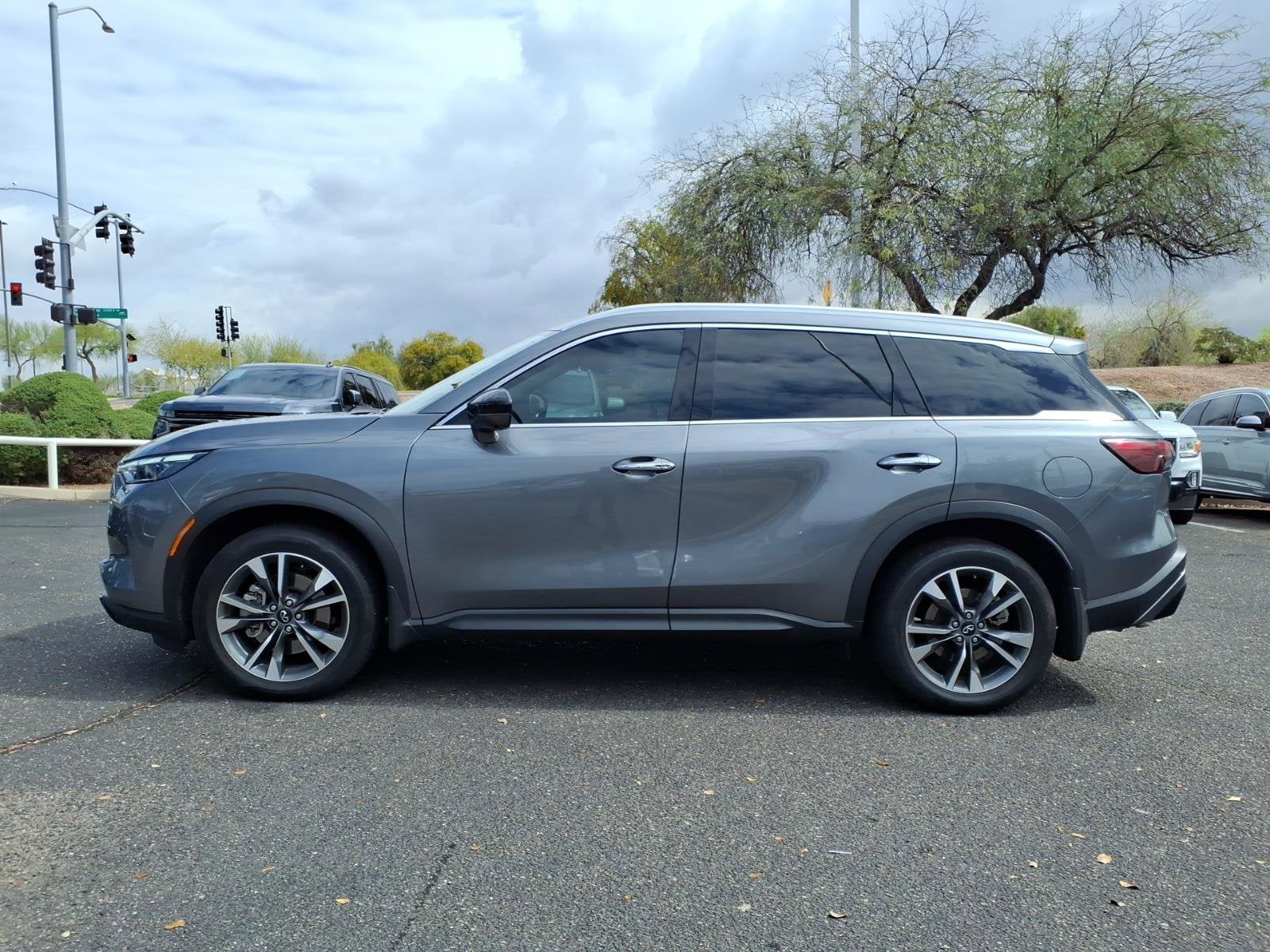 2025 INFINITI QX60 LUXE