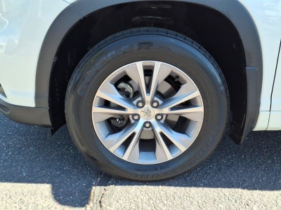 2015 Toyota Highlander LE