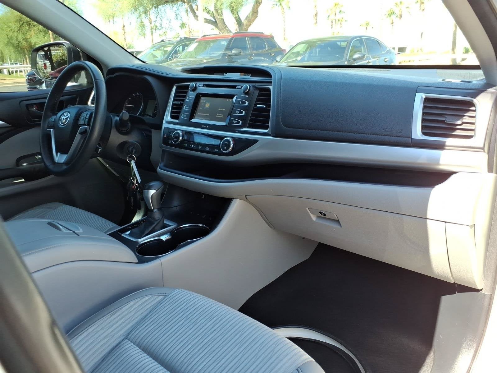 2015 Toyota Highlander LE
