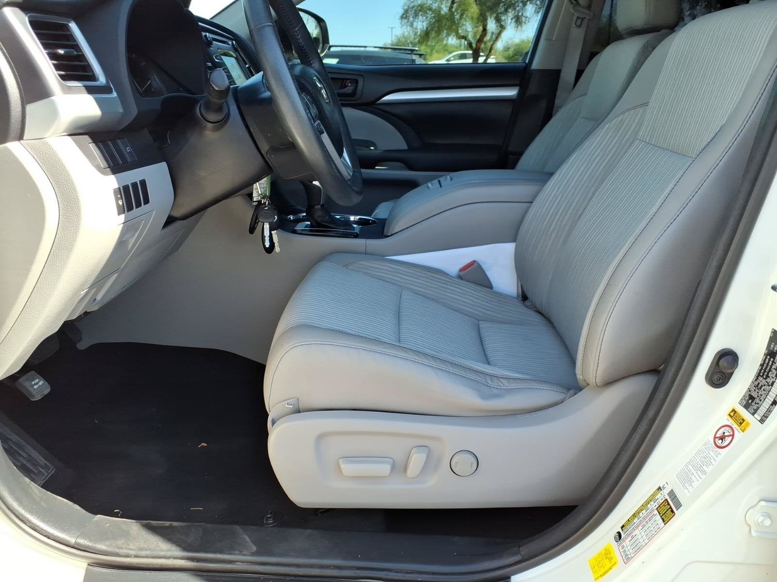 2015 Toyota Highlander LE
