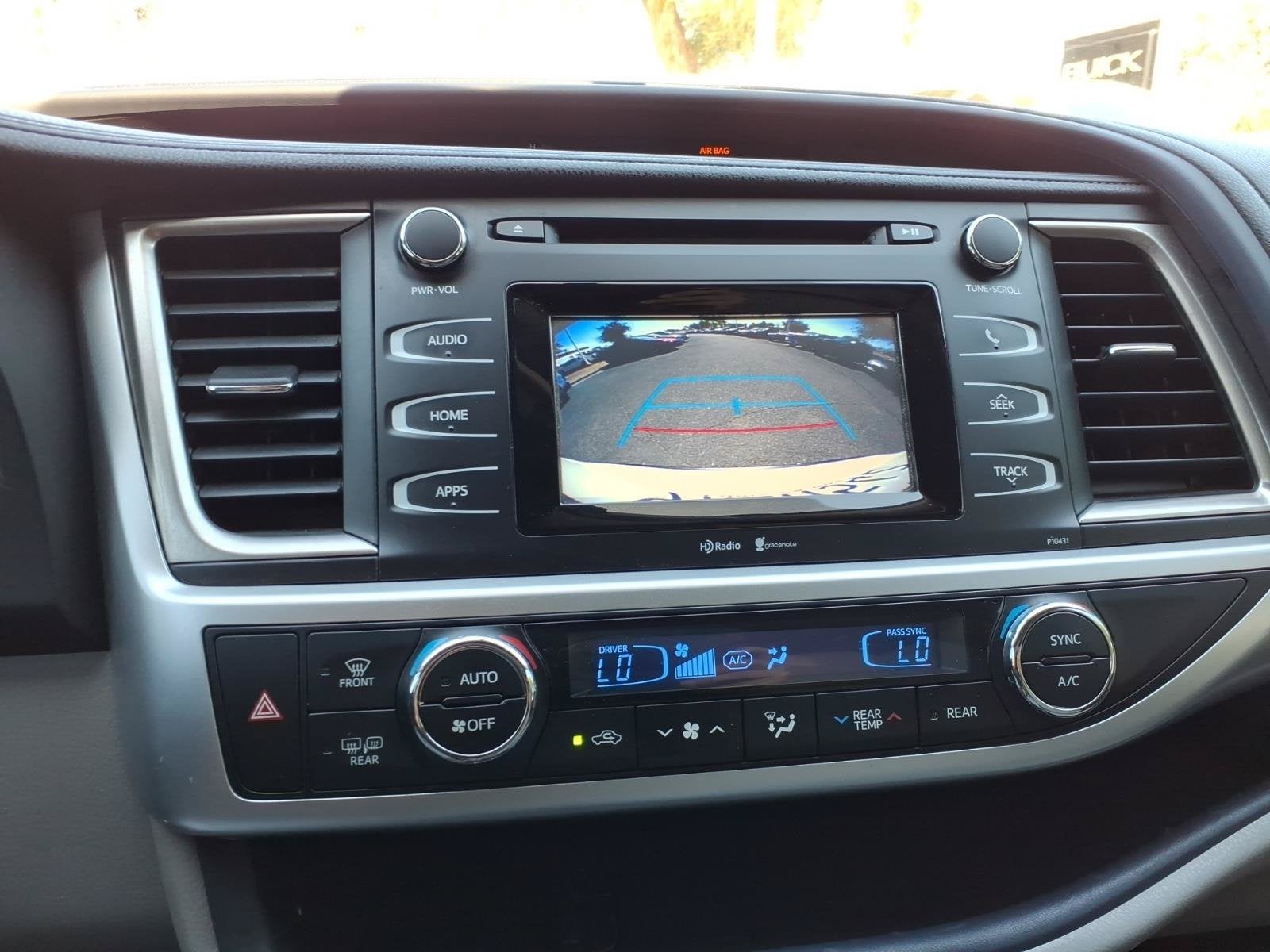 2015 Toyota Highlander LE