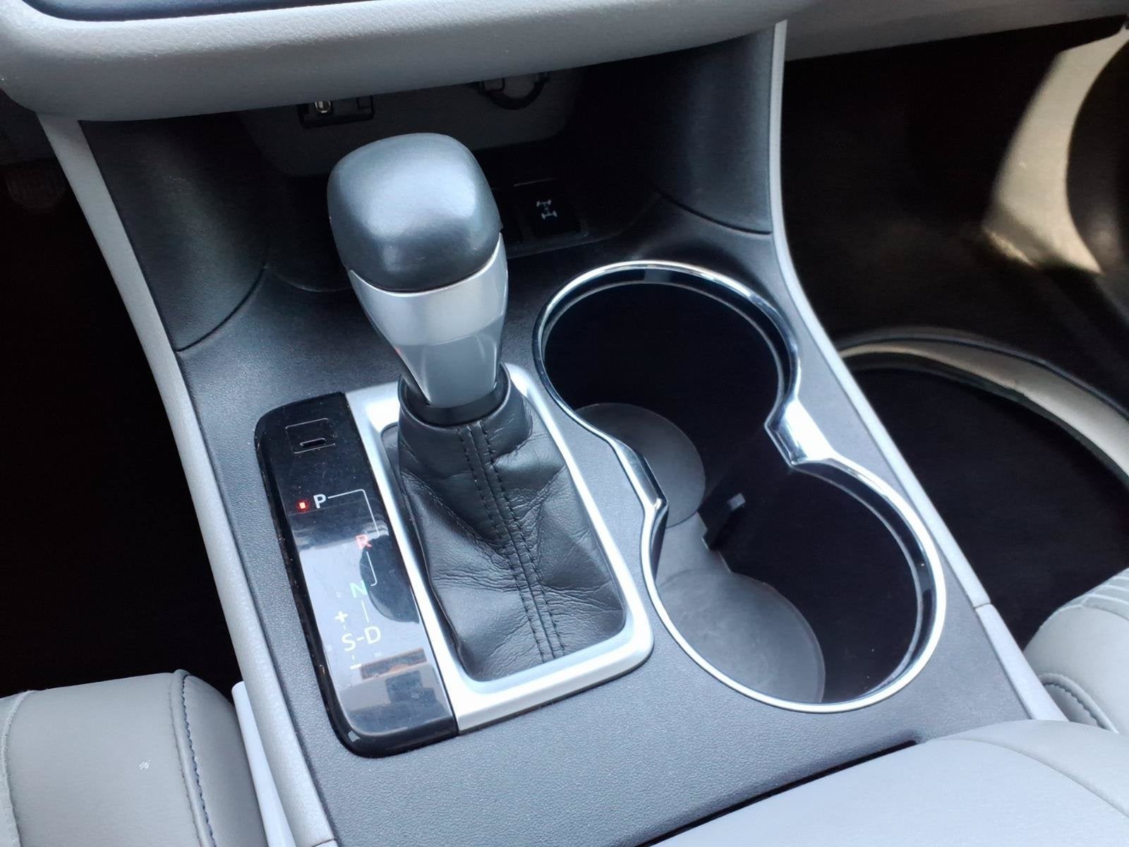 2015 Toyota Highlander LE