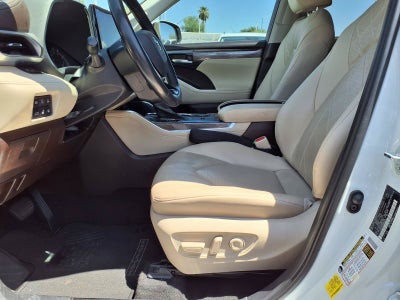 2021 Toyota Highlander Hybrid Platinum