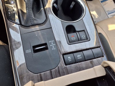 2021 Toyota Highlander Hybrid Platinum