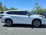 2021 Toyota Highlander Hybrid Platinum
