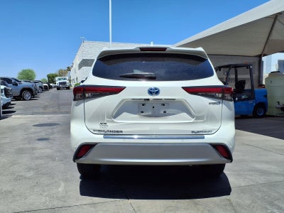 2021 Toyota Highlander Hybrid Platinum