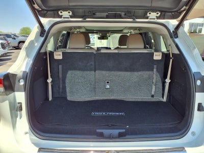 2021 Toyota Highlander Hybrid Platinum
