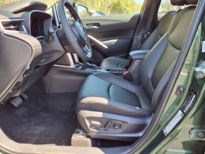 2025 Toyota Corolla Cross XLE