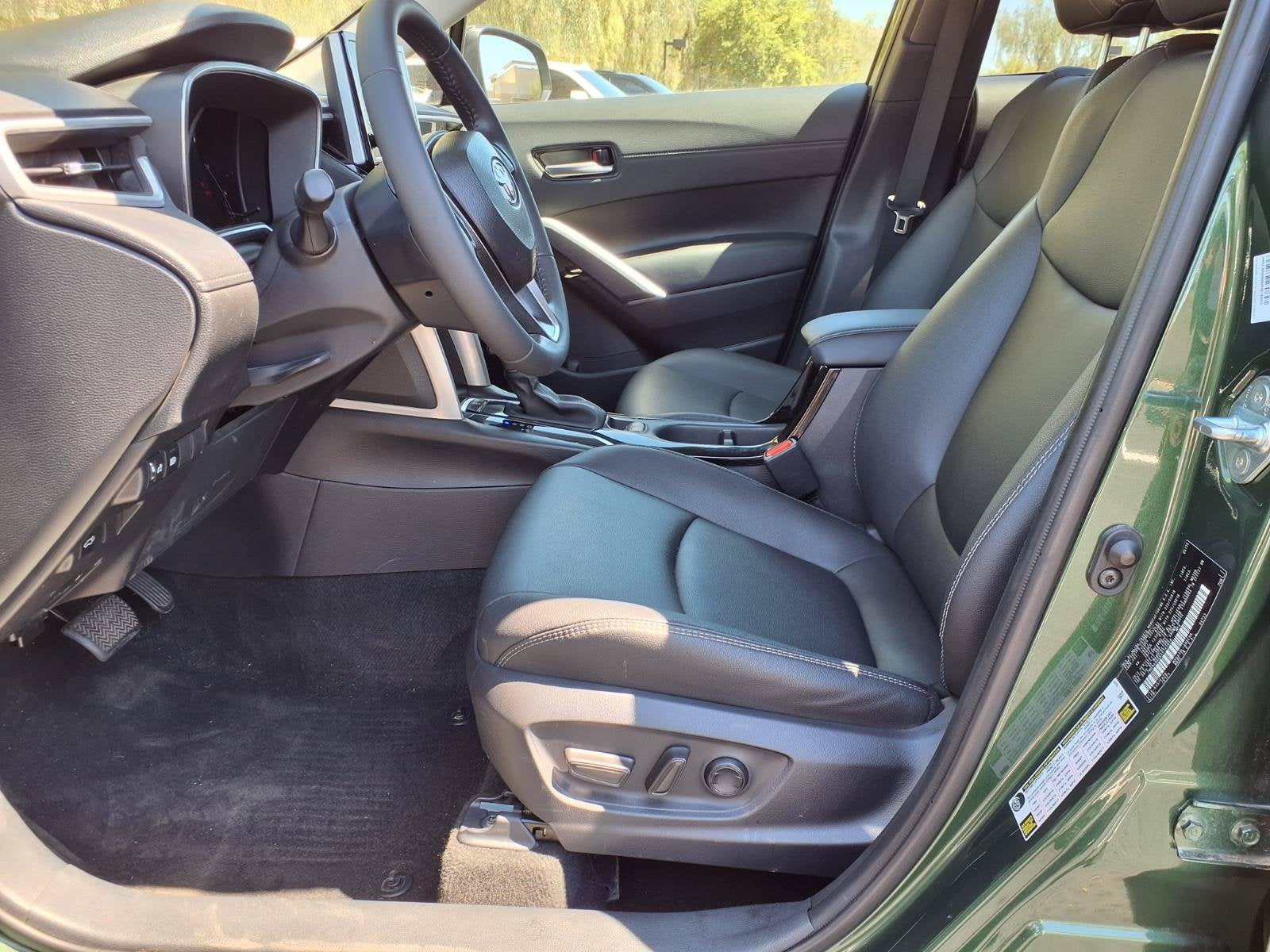 2025 Toyota Corolla Cross XLE