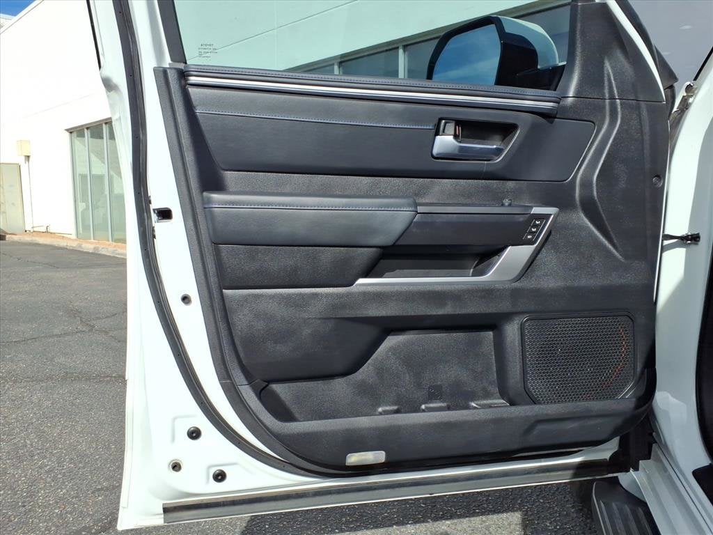 2023 Toyota Sequoia SR5