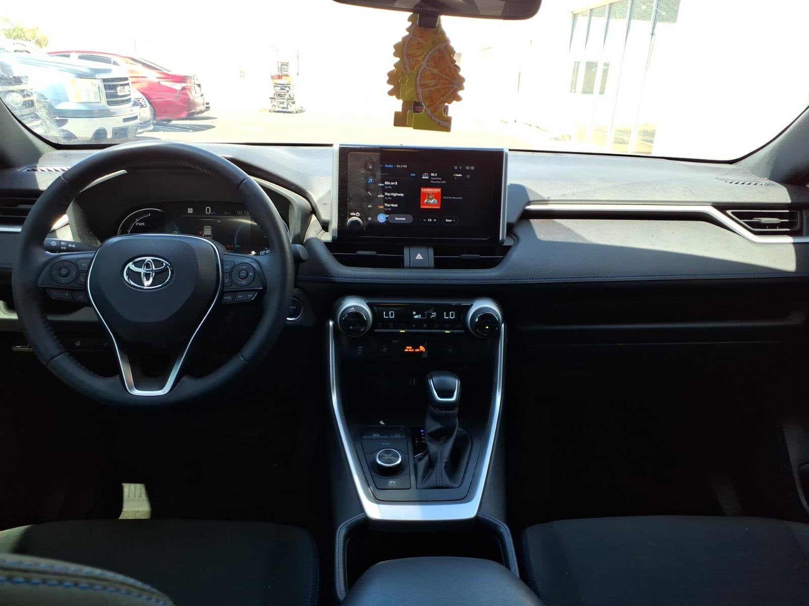 2024 Toyota RAV4 Hybrid SE