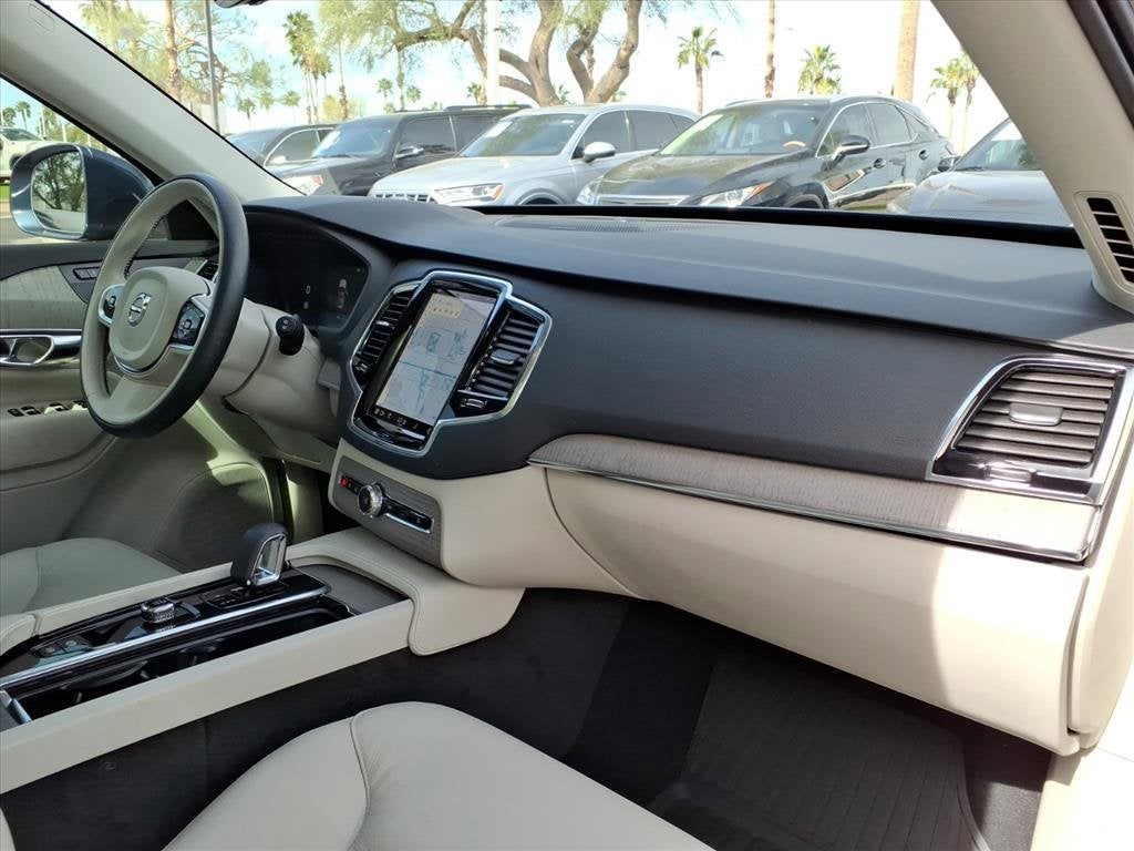 2025 Volvo XC90 Plug-In Hybrid Plus