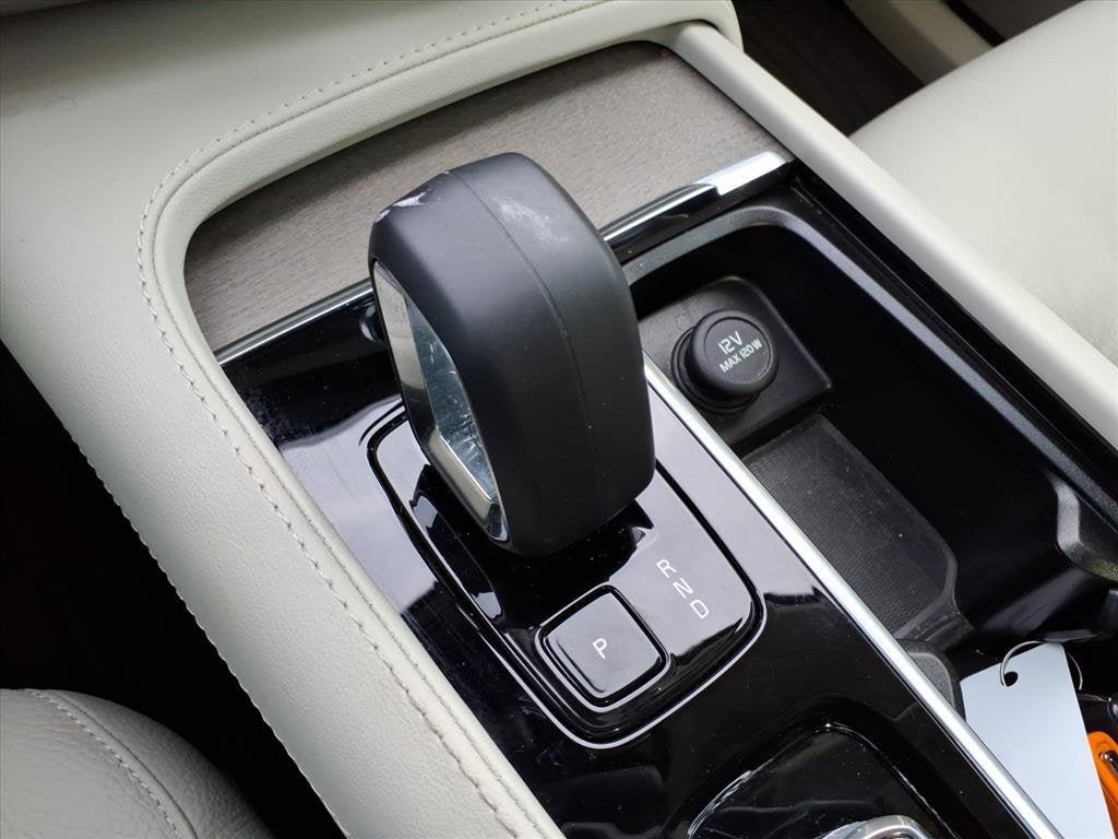 2025 Volvo XC90 Plug-In Hybrid Plus